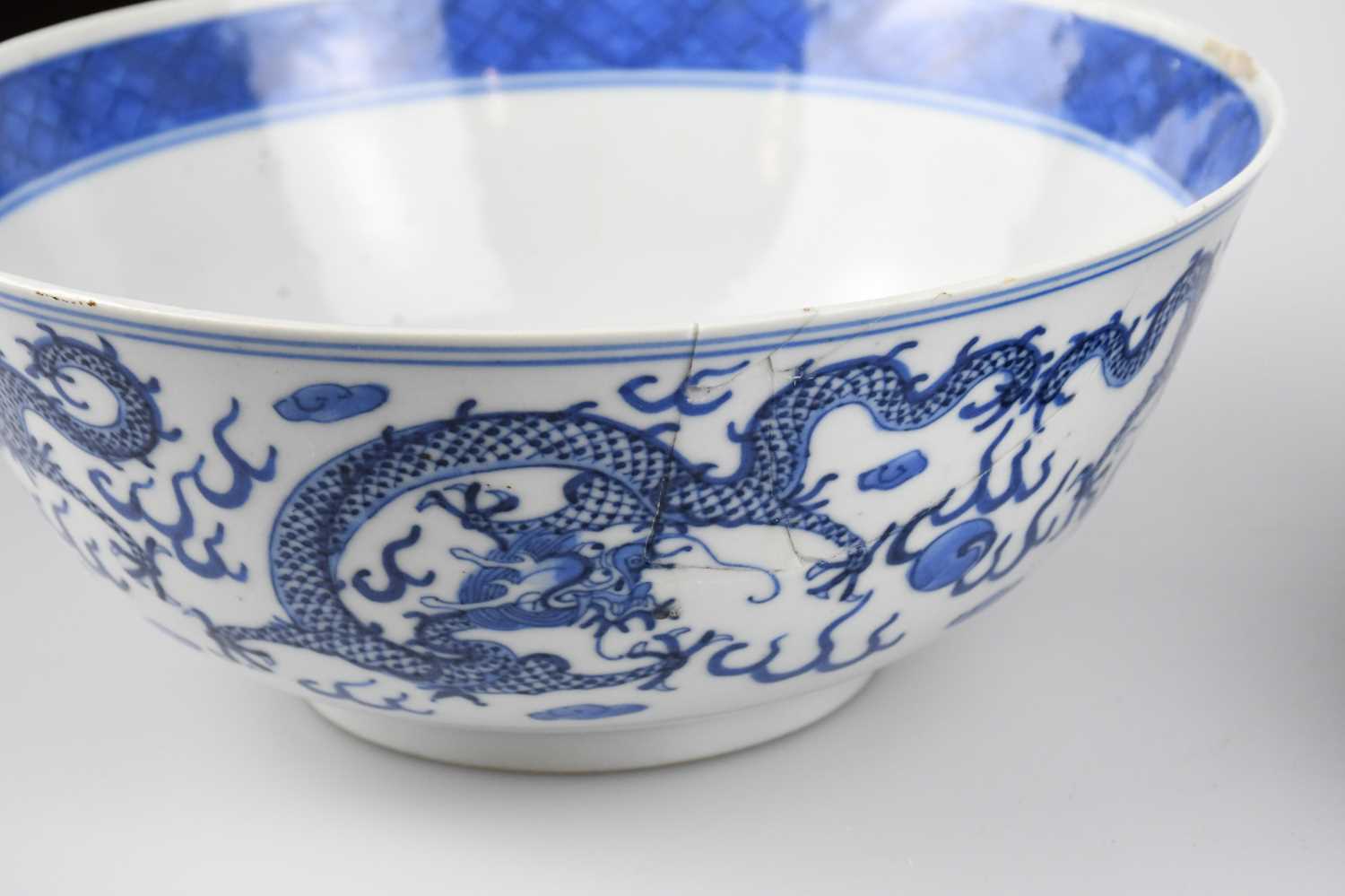 Two 19th century Chinese blue and white porcelain footed bowls comprising an example decorated - Image 6 of 17