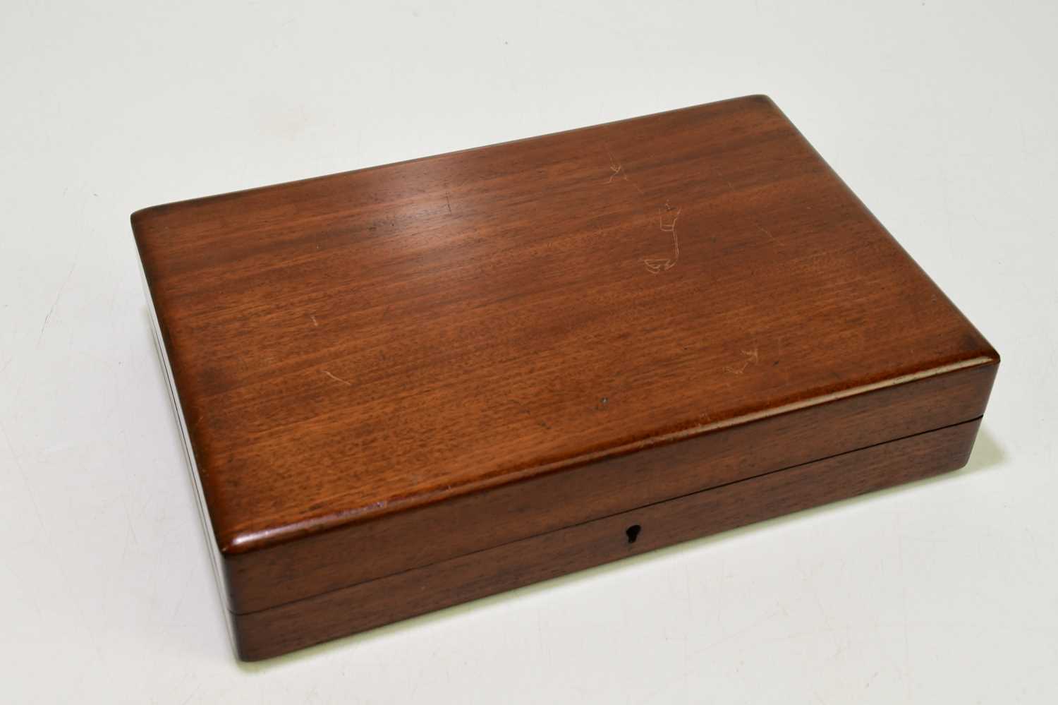 A 19th century mahogany silks spool sample box, possibly for a Macclesfield silks travelling - Image 2 of 3