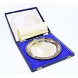 ROBERTS & DORE; an Elizabeth II hallmarked silver plate, produced to commorate The Annigoni Royal