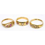 Two 18ct gold gem set rings, size N and J, combined weight 4.6g