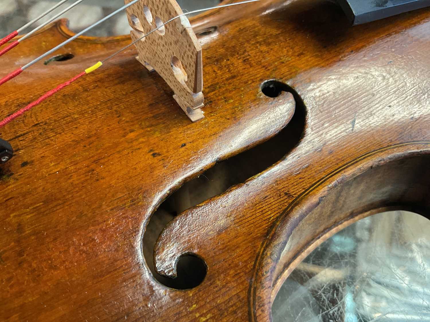 A full size violin, probably French, with one-piece back, length 35.5cm, unlabelled.Condition - Image 9 of 15