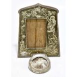 CHARLES GREEN & CO; an Edwardian hallmarked silver mounted oak photograph frame, decorated with a