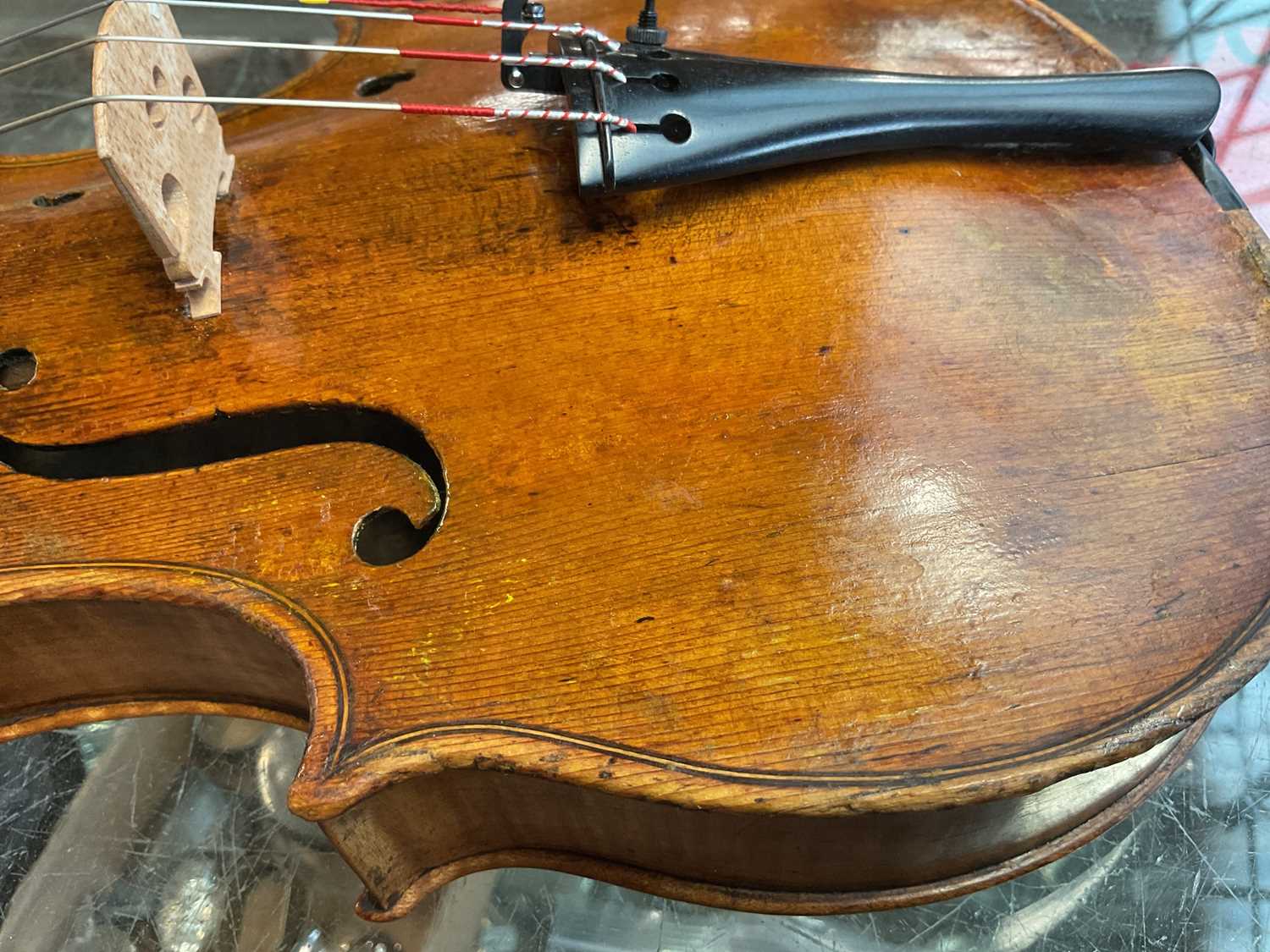 A full size violin, probably French, with one-piece back, length 35.5cm, unlabelled.Condition - Image 15 of 15