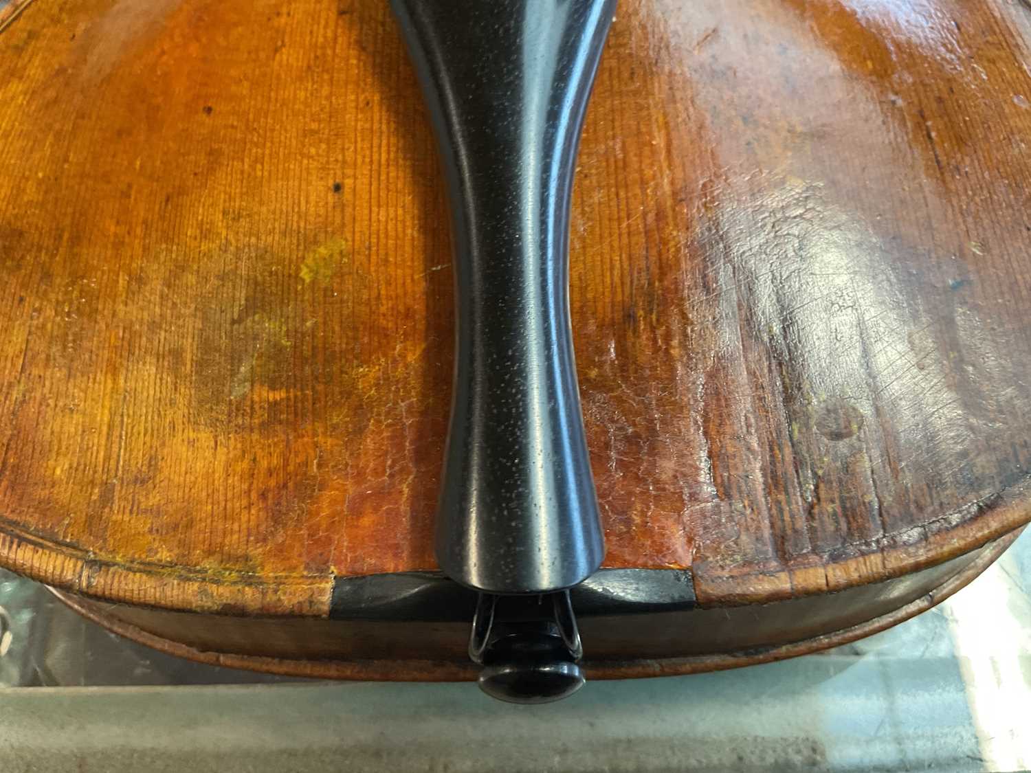 A full size violin, probably French, with one-piece back, length 35.5cm, unlabelled.Condition - Image 7 of 15