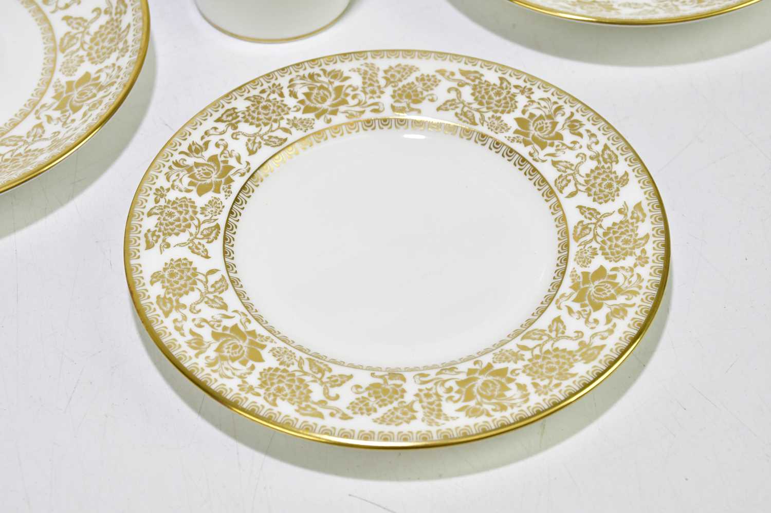 WEDGWOOD; a 'Gold Damask' pattern part dinner service comprising five dinner plates, five dessert - Image 2 of 7