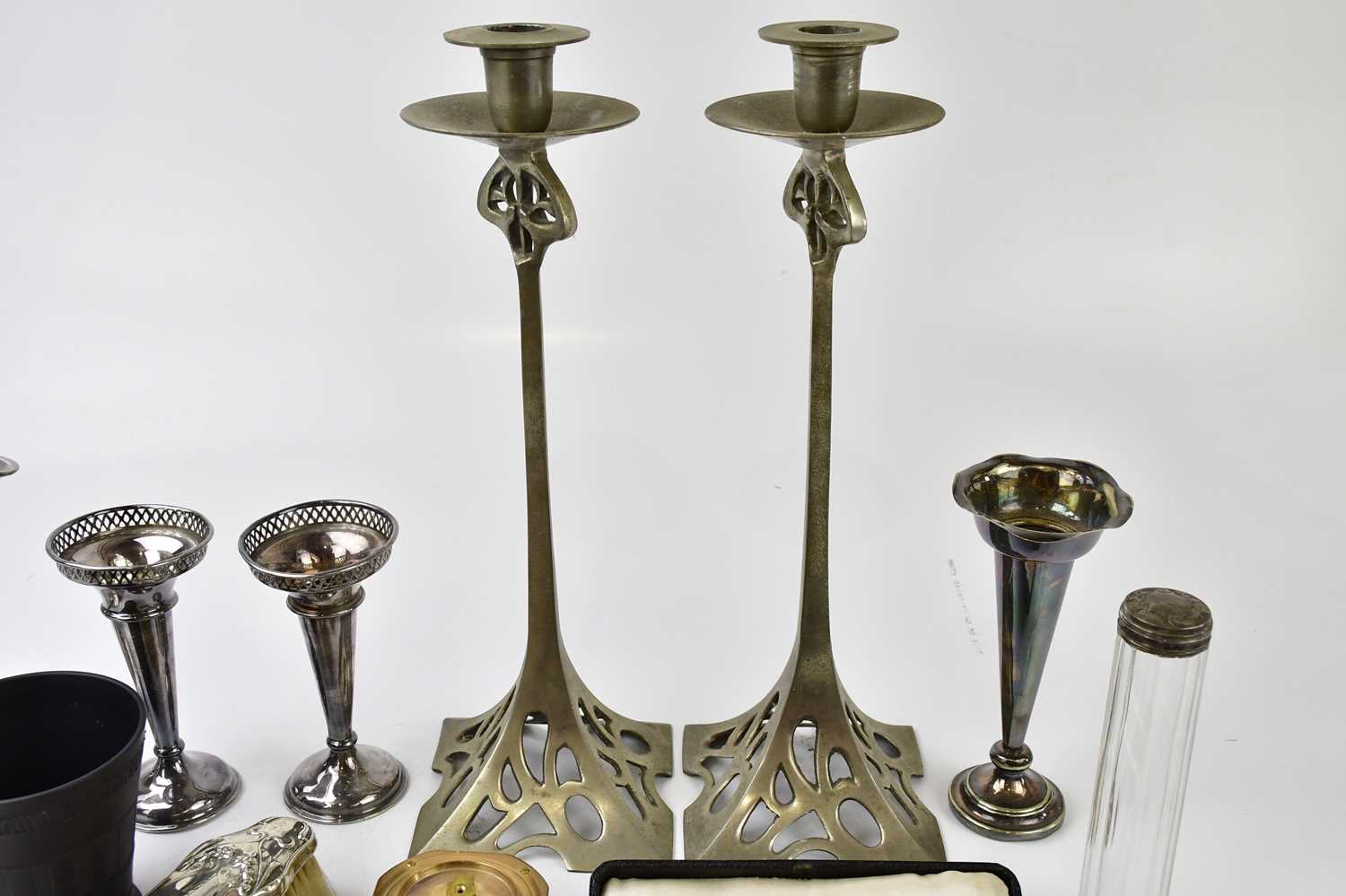 A decorative pair of modern Art Nouveau inspired candlesticks, a cased pair of hallmarked silver - Image 5 of 6