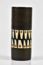 LINDA HAZEL FOR TROIKA POTTERY; a small cylinder vase decorated with a single band of shark tooth