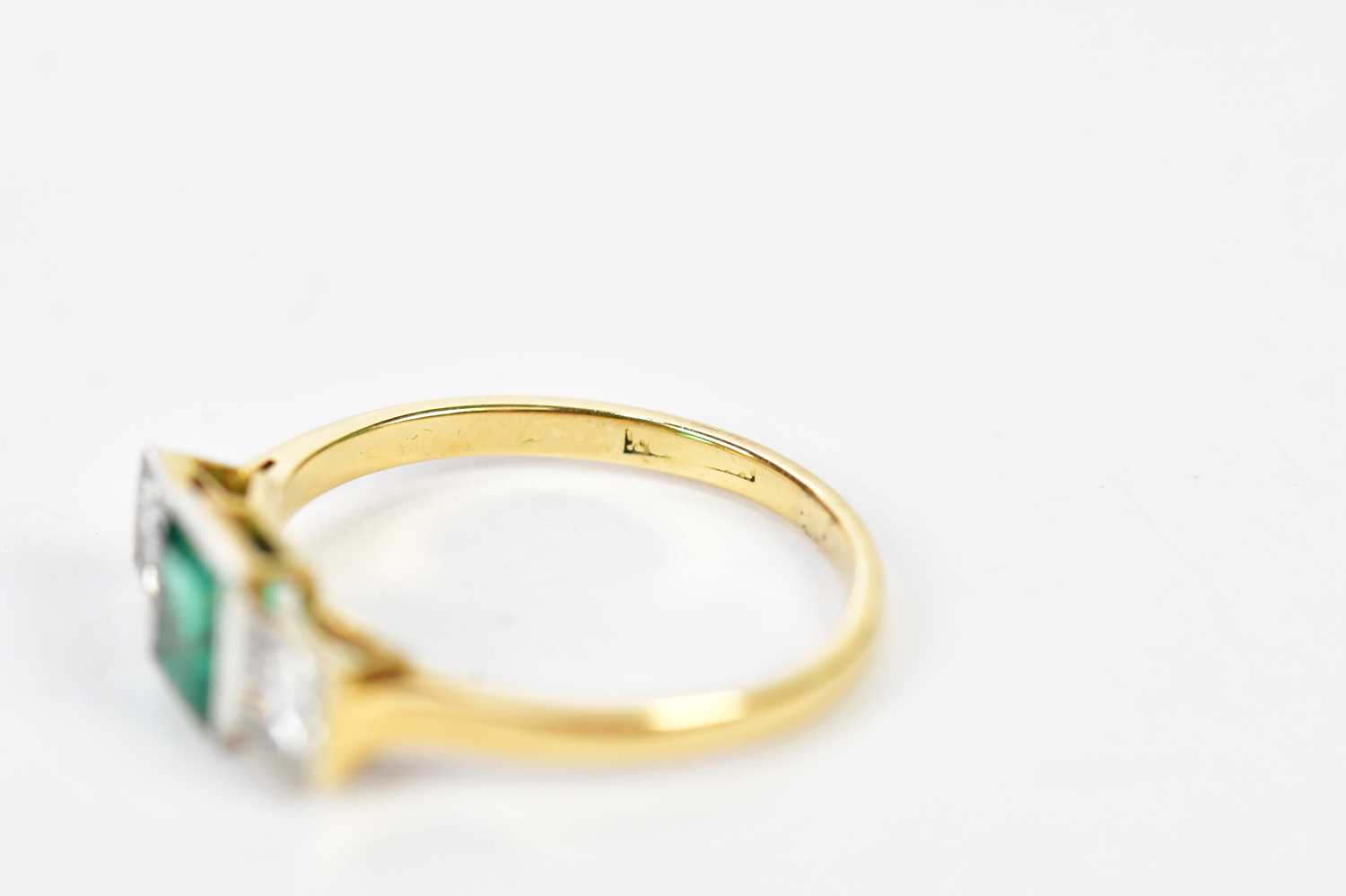 An 18ct yellow gold white metal tipped emerald and diamond Art Deco design ring with central - Image 4 of 8