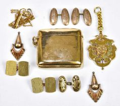 A 9ct yellow gold vesta case, 25.6g, a pair of 9ct yellow gold cufflinks, 4.2g, a 15ct yellow gold