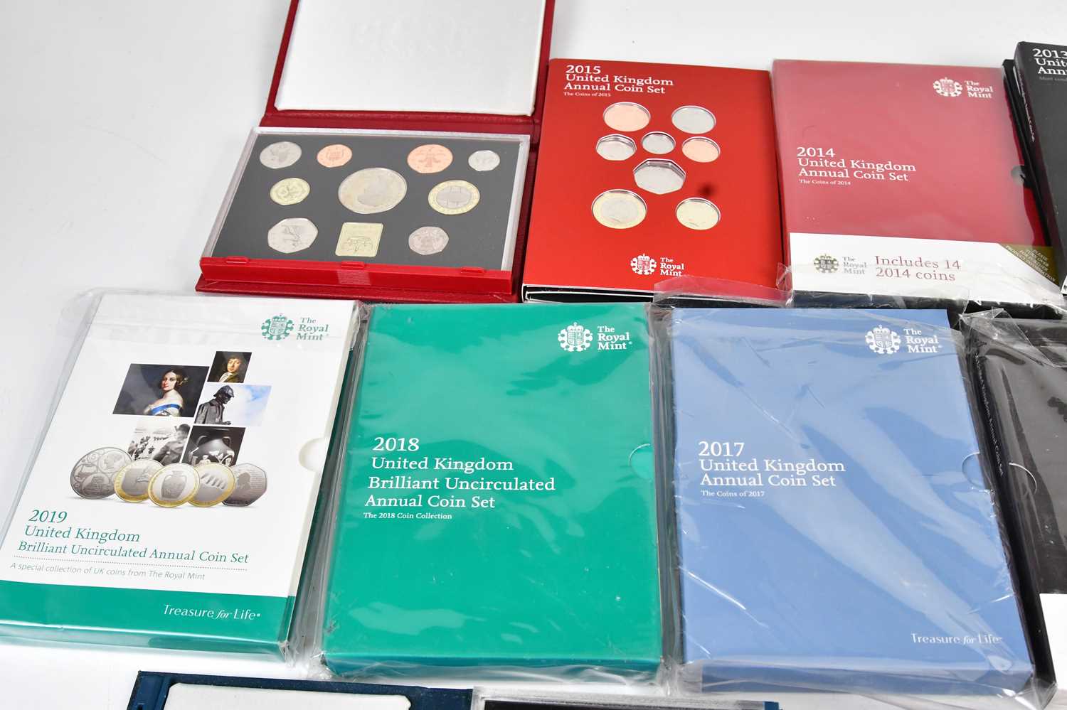 ROYAL MINT; a collection of twelve annual coin sets, comprising 1996, 1997 Deluxe, 1998 Deluxe, 1999 - Image 3 of 4