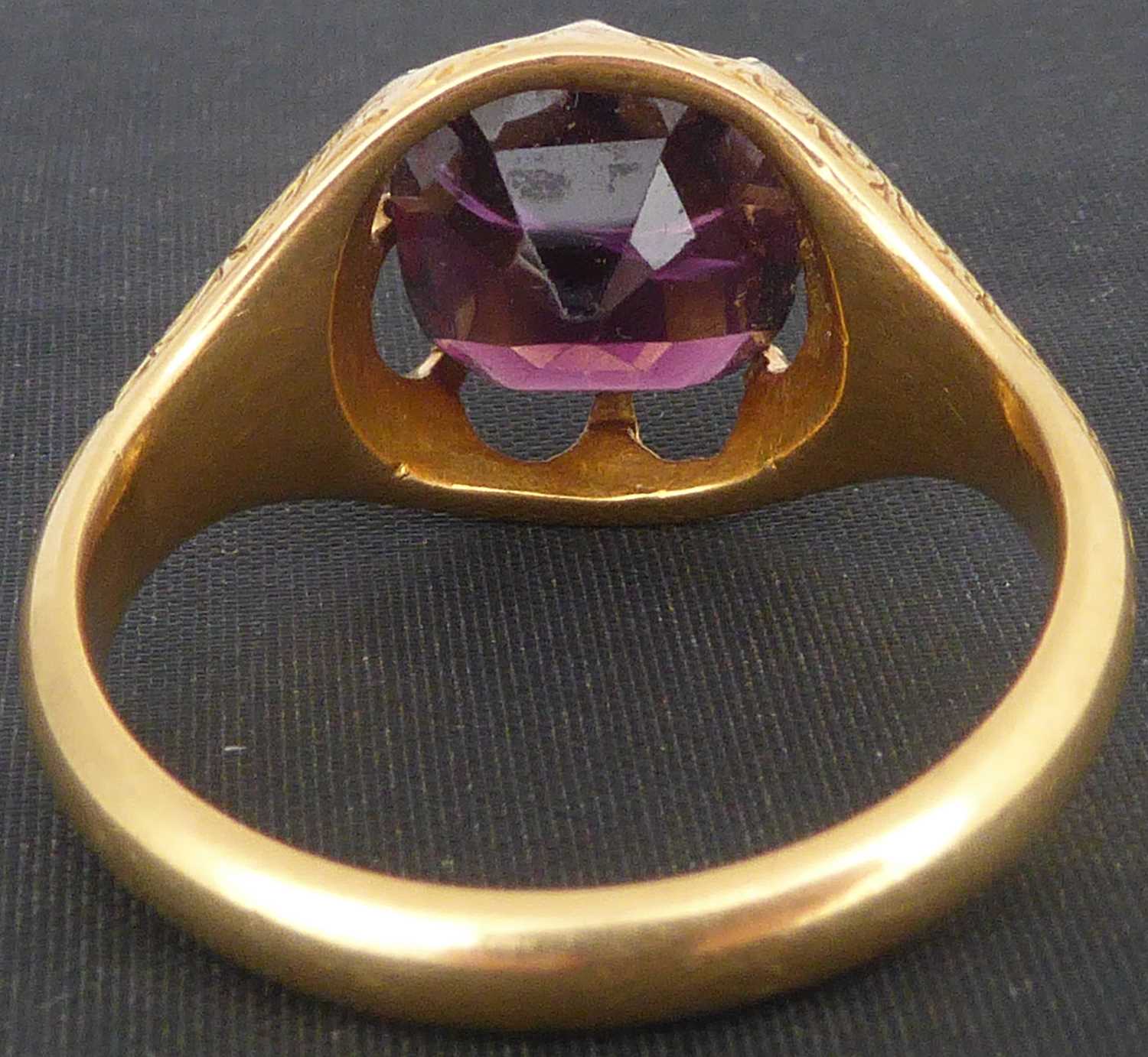 An 18ct gold amethyst ring with claw set square cut amethyst, with patterned shoulders, size R, - Image 4 of 7