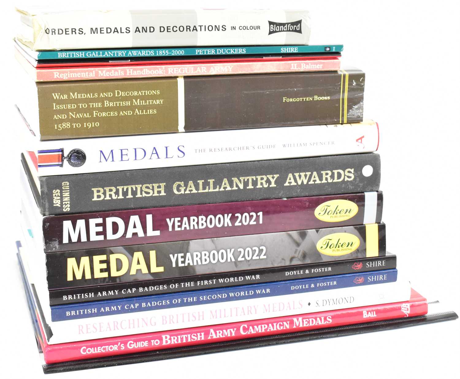 Twelve military reference books to include 'Medal Yearbook 2021-2022', 'Orders Medals and - Image 2 of 2