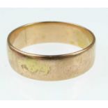 A 9ct rose gold wedding band, size P, approx. 3g.