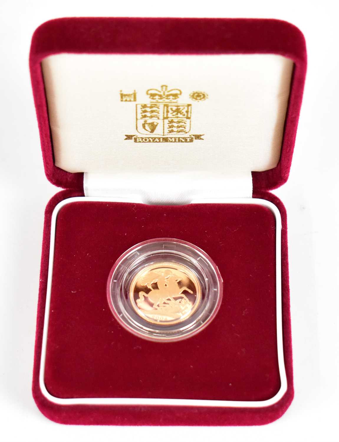 ROYAL MINT; the 2004 United Kingdom Proof Half Sovereign, no.3939/10000, encapsulated, in - Image 3 of 4