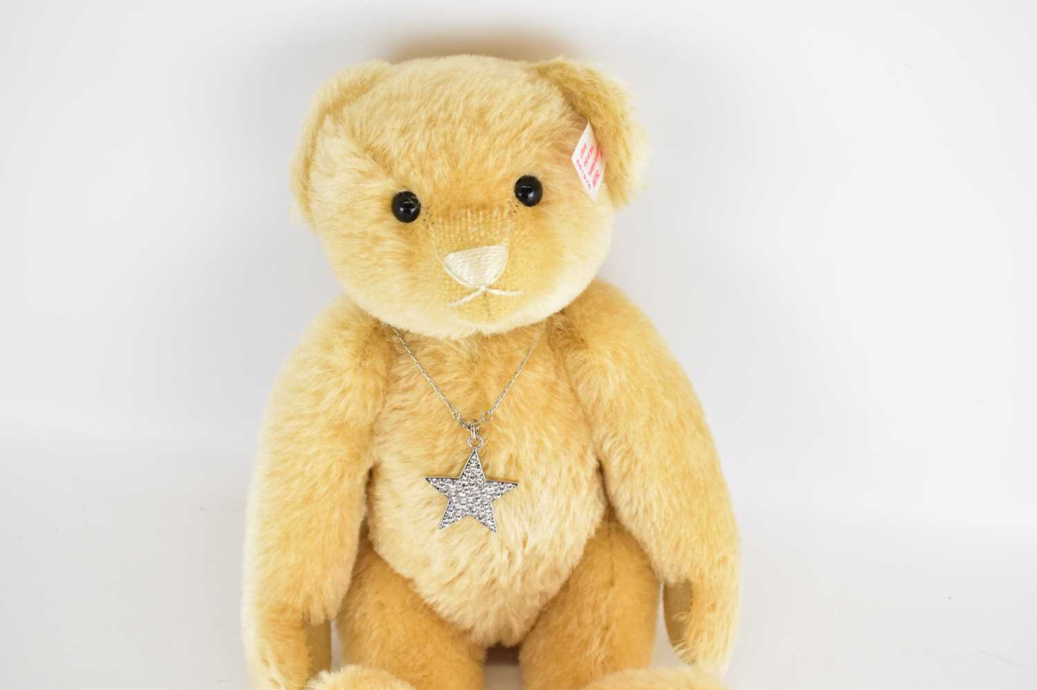 STEIFF; a Danbury Mint limited edition, No.782, 2010 'Krystopher', blond teddy bear with paperwork. - Image 3 of 6