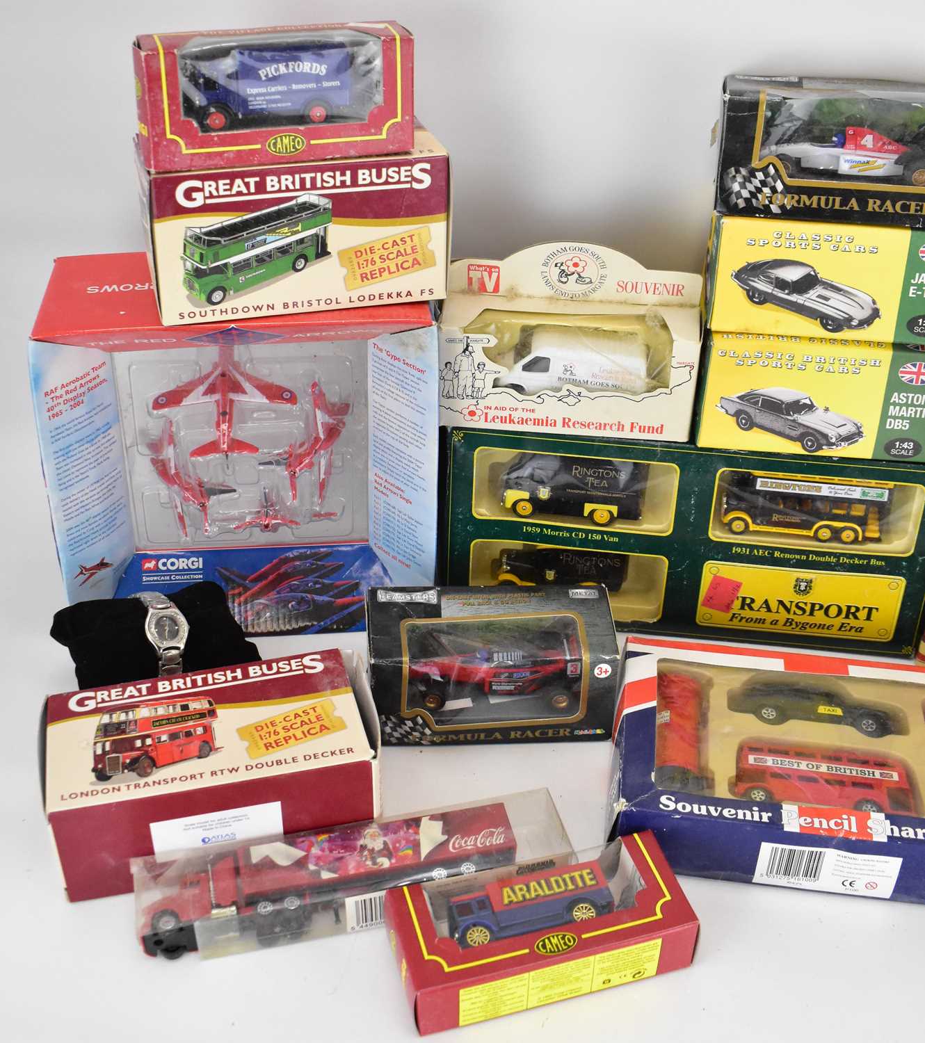 A quantity of modern boxed diecast vehicles to include Corgi Trackside limited edition Pickfords, - Image 2 of 9