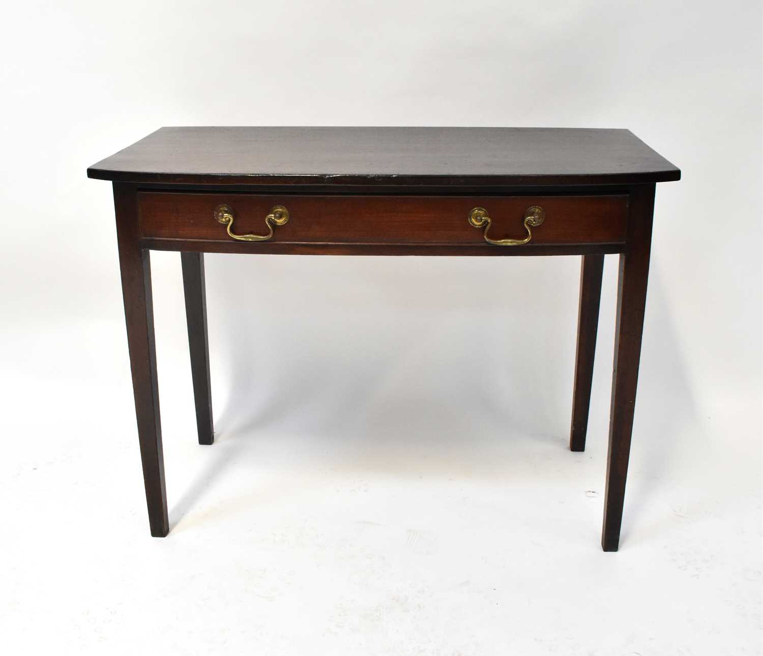 A George III mahogany side table with single drawer, on square tapering legs, 72 x 97.5 x 49cm.