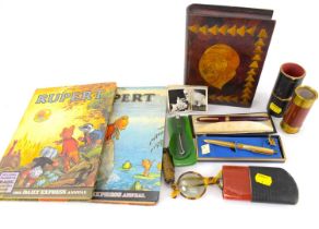 Mixed collectibles to include a pocket telescope, a button hook/shoe horn/nail buffer in green