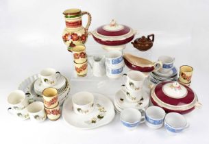 A small mixed lot of ceramics, to include Royal Worcester 'Evesham' flan dishes, a Royal Doulton '