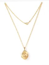 A 9ct gold fine link chain and locket, approx. 4.4g.
