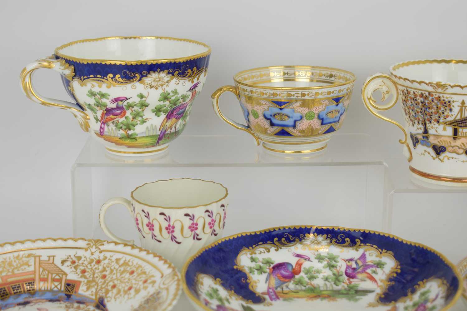 A collection of late 18th and 19th century porcelain teaware, to include a Herculaneum porcelain cup - Image 5 of 8
