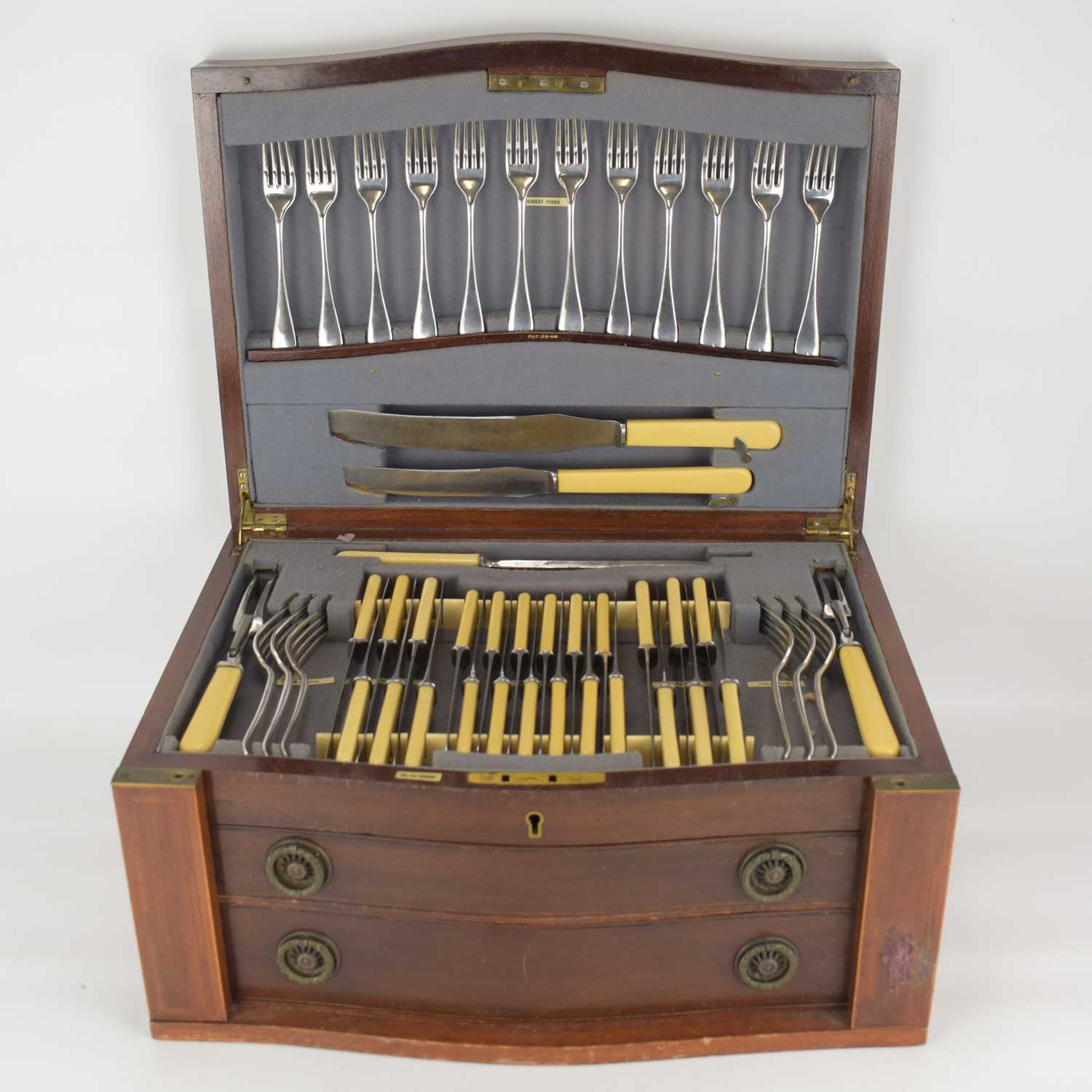 A late 19th/early 20th century cutlery chest on table, the chest comprising approximately 110 - Image 5 of 6