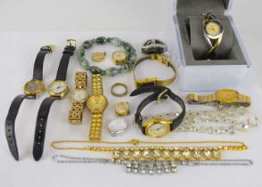 Various items of costume jewellery, to include a 9ct gold eternity ring with a central row of