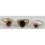 Two 9ct gold dress rings, and a 9ct signet ring (af), combined approx 10g (3).