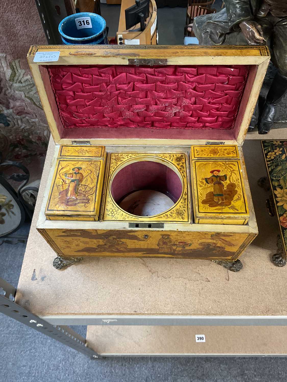 An unusual 19th century Regency period yellow lacquer and gilt chinoiserie decorated tea caddy of - Image 2 of 3