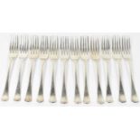 RICHARD CROSSLEY; a set of twelve George IV hallmarked silver dinner forks, London 1829, 24.25ozt/