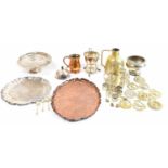 A small quantity of metalware including silver plated items, horse brasses, a copper dish and mug,