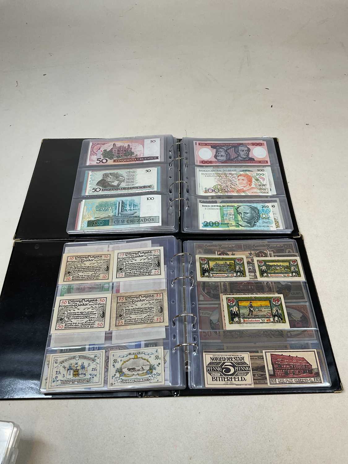 An interesting collection of world bank notes including Yugoslavia, Vietnam, Austria, Burma, - Image 8 of 9