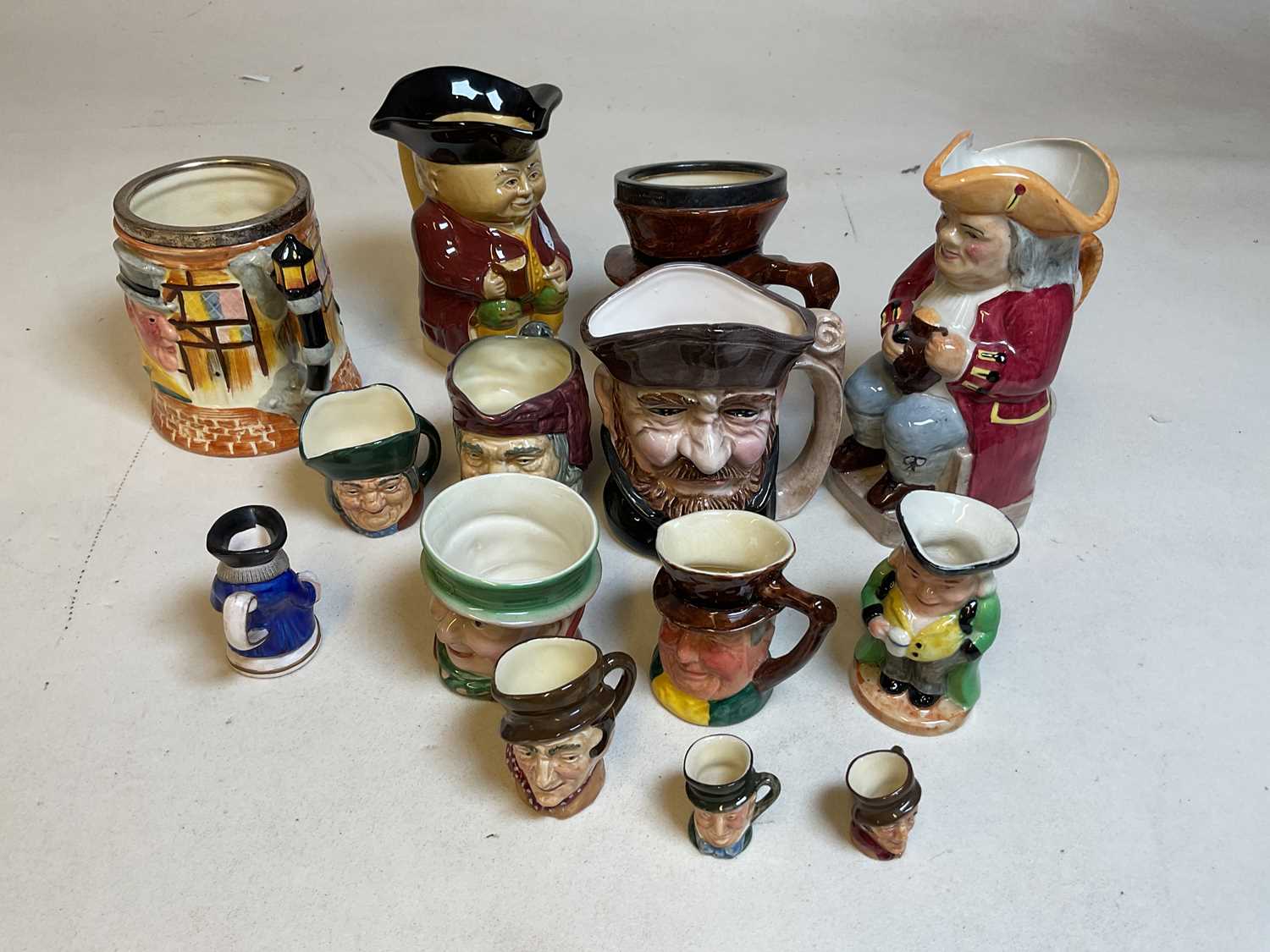 A group of character jugs including Sandland and Royal Doulton. - Image 3 of 3