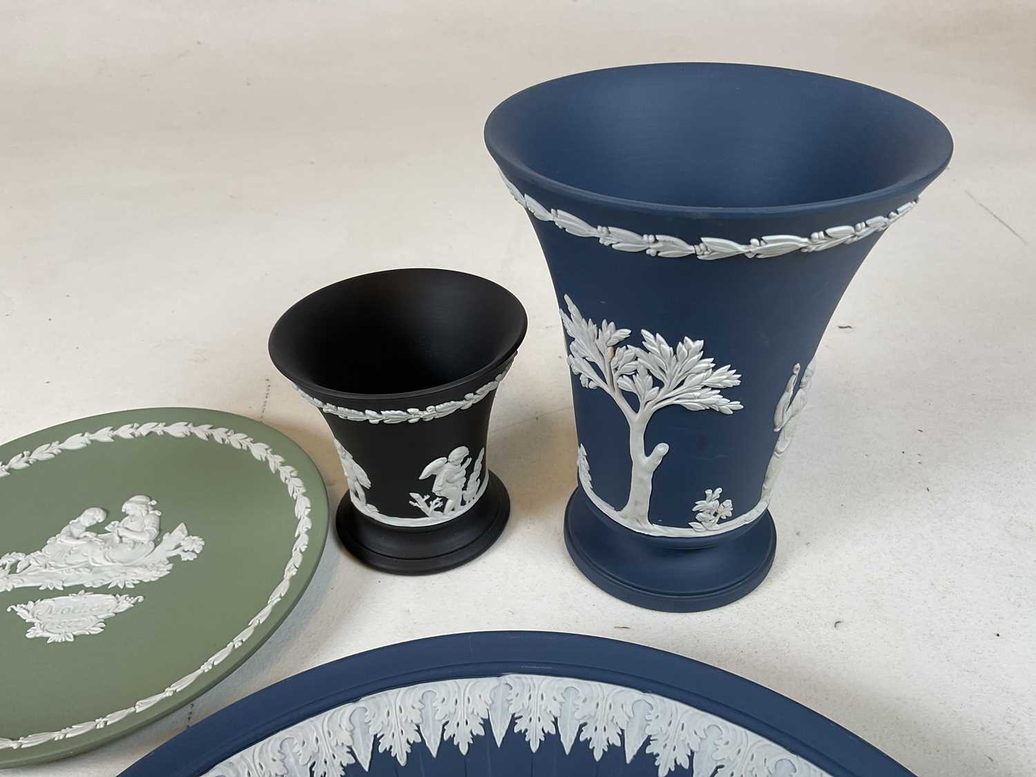 A quantity of Wedgwood jasperware including dark blue, light blue, black and green. - Image 3 of 5