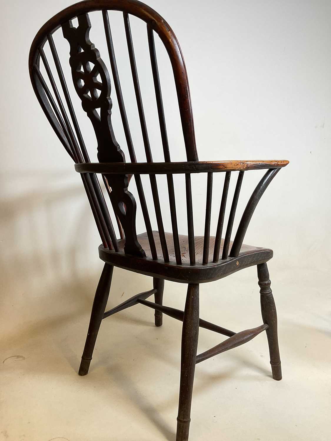 An early to mid-19th century ash and elm hoop back Windsor elbow chair with saddle seat and straight - Image 7 of 7