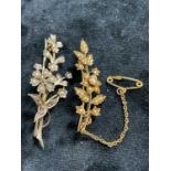 Two Edwardian 9ct yellow gold seed pearl floral spray brooches, combined approx. 7.4g.