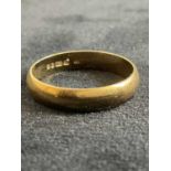 A 18ct yellow gold wedding band, size O1/2, approx 3g.