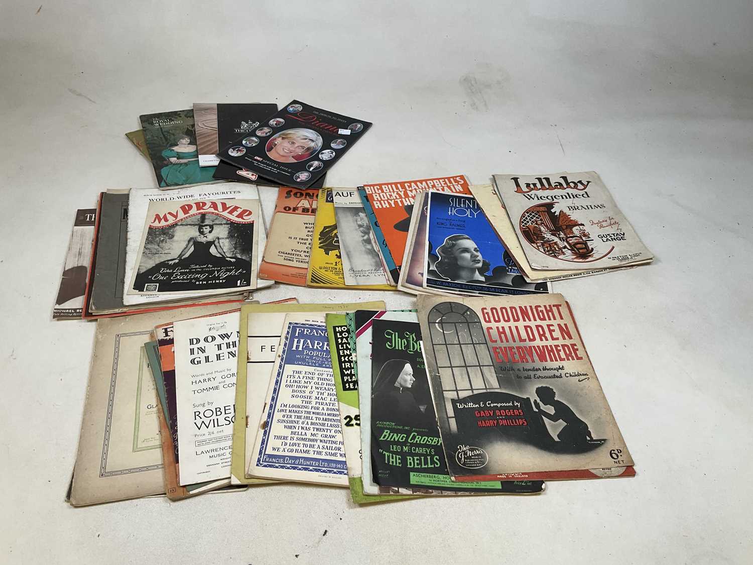 A quantity of vintage theatre programmes and music scores. - Image 3 of 3