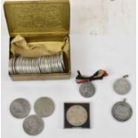 A George III 1819 silver crown, a Victoria 1889 half crown, a selection of commemorative crowns, and