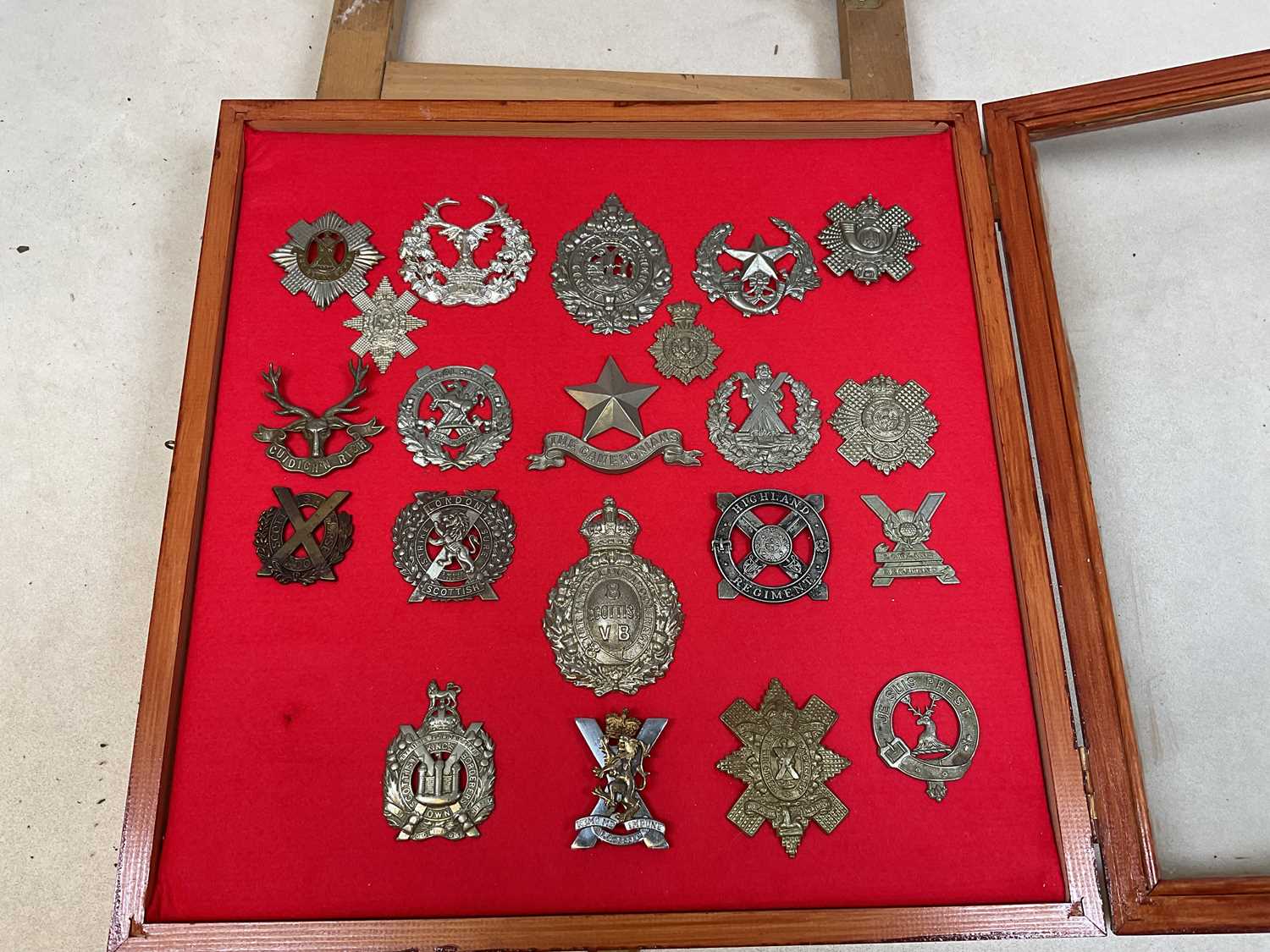 A framed and glazed display of Scottish regiment cap badges, including Highland Regiment, The - Image 8 of 8