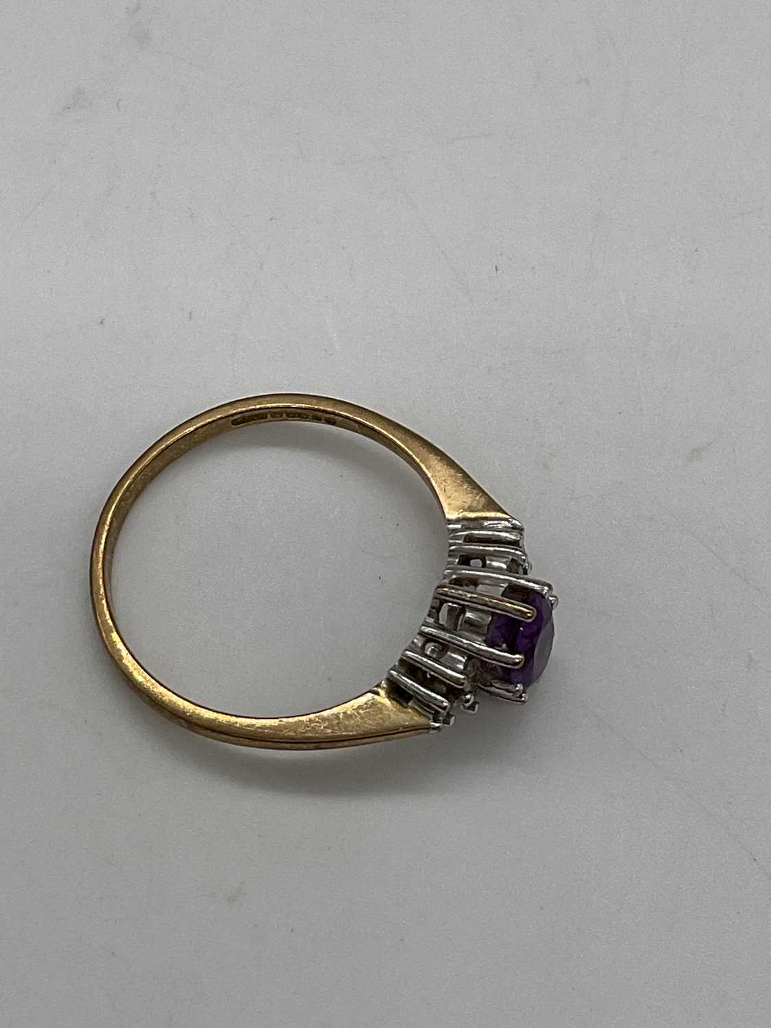 A 9ct yellow gold pale amethyst dress ring, size Q, approx. 2.3g. - Image 3 of 3