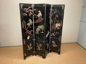 Early 20th century Chinese three fold screen decorated with eight horses of Wang Mu, each screen