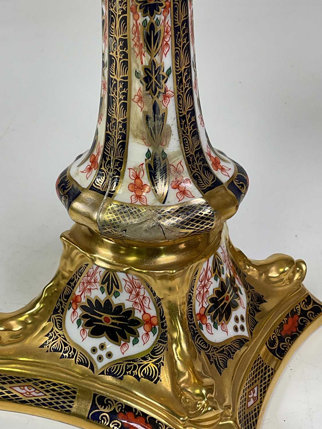 Royal Crown Derby pair of candlesticks Condition Report: The top part of the candlesticks are - Image 3 of 4