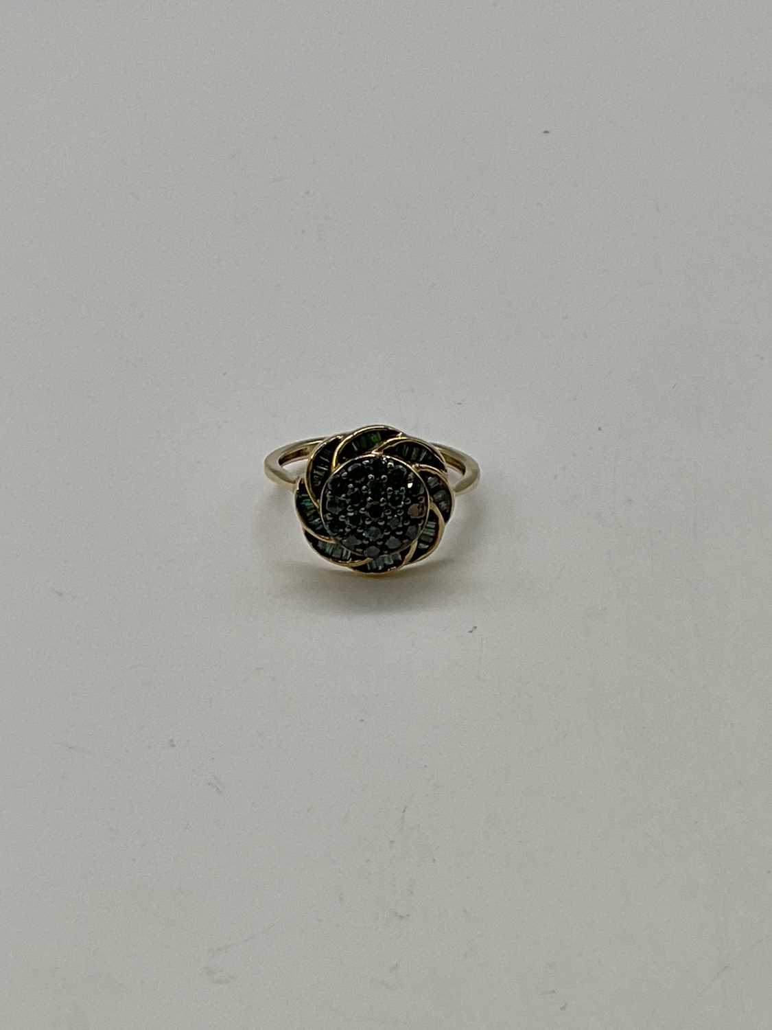 A 10ct yellow gold floral dress ring, size R1/2, approx. 4.5g.