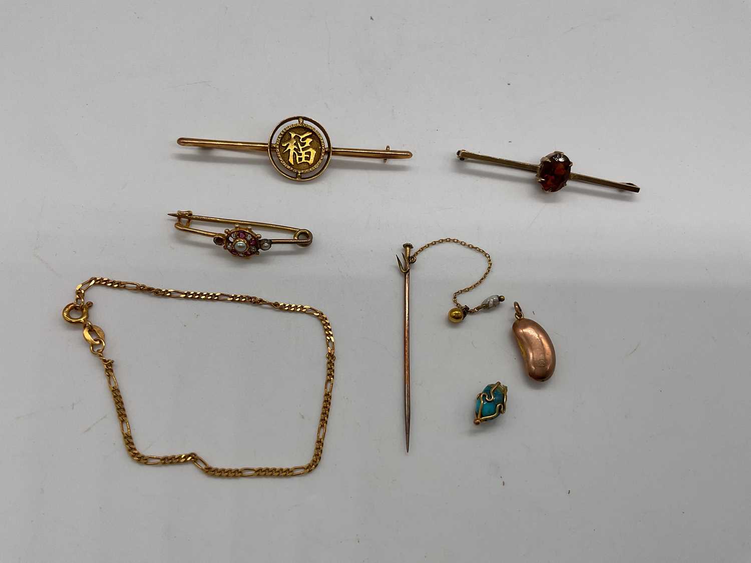 A group of yellow metal and gold jewellery, also a wristwatch with presentation inscription. - Image 2 of 4
