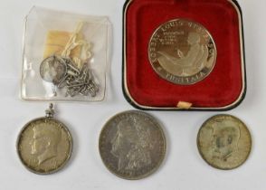 A small group of sundry coinage including the 1969 Western Samoa Robert Louis Stevenson