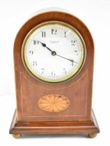 MAPPIN & WEBB; an early 20th century mahogany and inlaid mantel clock, height 21cm.