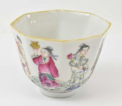 A circa 1900 Chinese porcelain octagonal Famille Rose tea bowl decorated with the Eight Immortals,