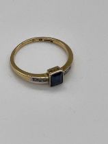An 18ct yellow gold platinum tipped sapphire set Art Deco inspired ring, size P, approx. 2.1g.
