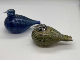 OIVA TOIKKA, FINLAND FOR IITTALA; two studio glass birds, whip-poor-will with similar blue bird,